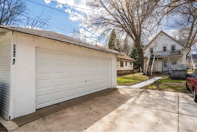 Foto del edificio - 3345 S 31st Ave