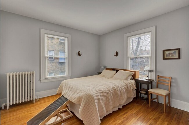 Foto del edificio - 2208 Girard Avenue South