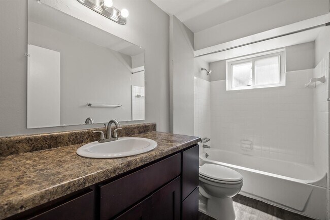 Foto del edificio - Sterling Hill Apartments