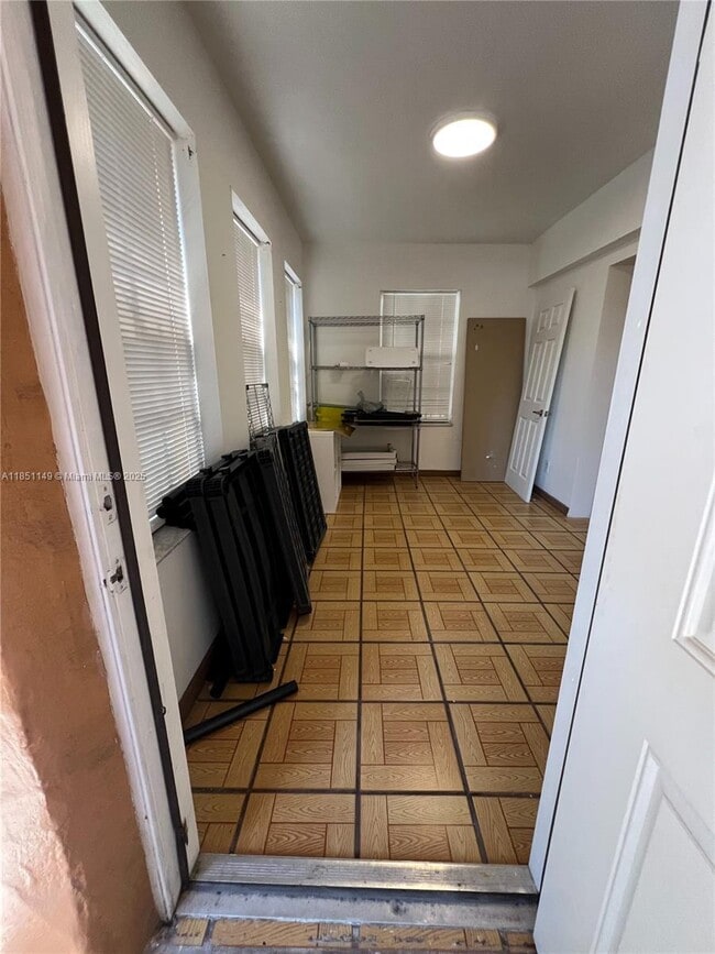 Foto del edificio - 4113 SW 2nd St