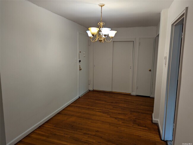 Foto del edificio - 94-31-94-59 59th Ave