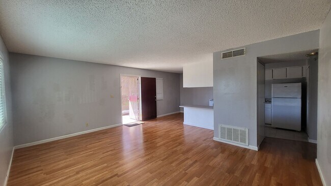 Foto del edificio - 853 N Bruce St