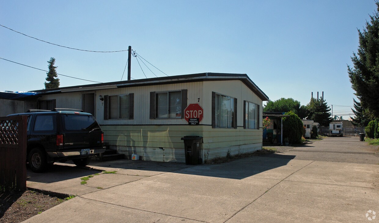 2435 A St, Springfield, OR 97477 Apartments in Springfield, OR