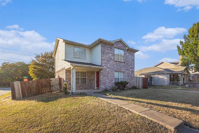 Building Photo - 2703 Clayton Oaks Dr