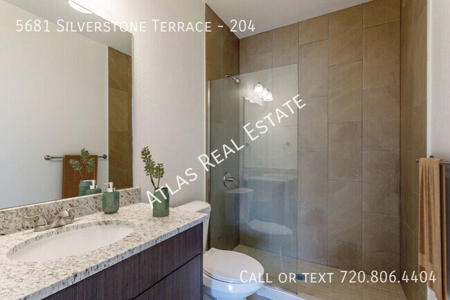 Building Photo - 2 Bedroom 2 Bathroom Condo Minuets From Ga...