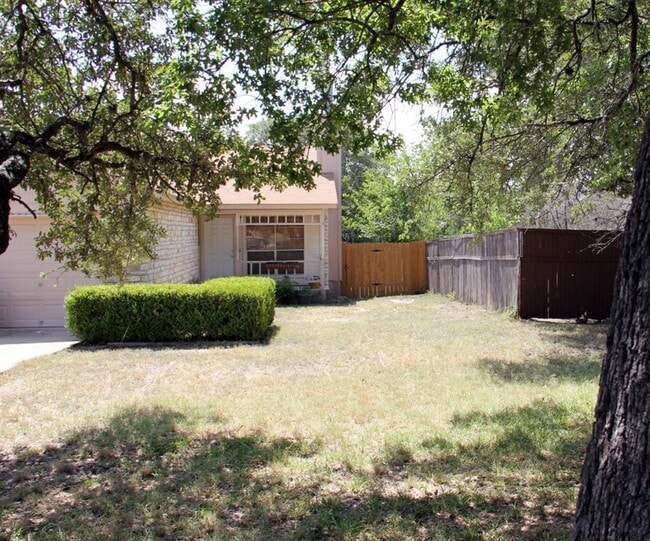 Building Photo - 11611 Rustic Rock Dr
