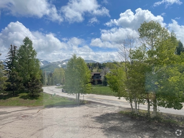 Building Photo - 3000 Wildridge Rd