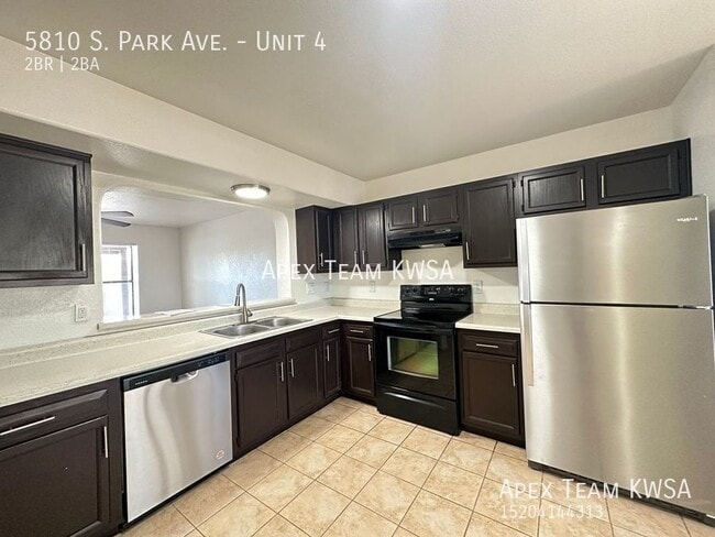 Building Photo - 5810 S Park Ave