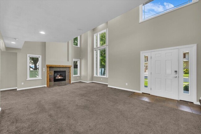 Foto del edificio - 685 E Union Pines Ct