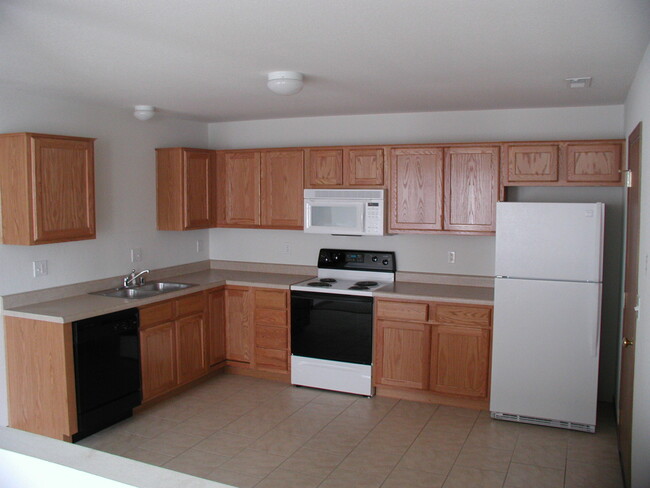 Kitchen - 1019 Diamond Head Rd
