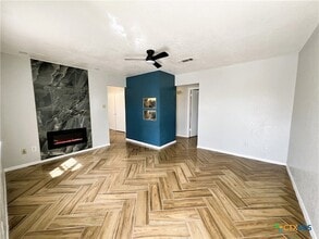 Building Photo - 309 Erby Ave