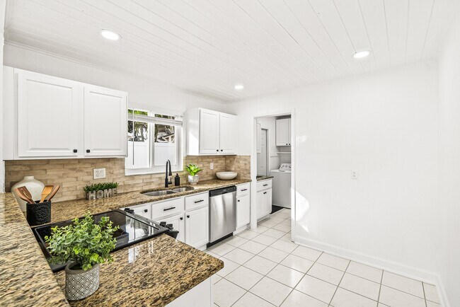 Cocina - 17 Fayette Dr