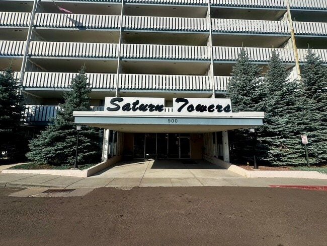 Updated 2-bed/2-bath open-concept condo with Mountain views w/ AC - Updated 2-bed/2-bath open-concept condo with Mountain views w/ AC