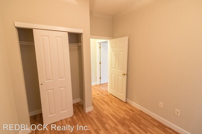 Building Photo - 2 br, 1 bath Apartment - 5038 Locust St