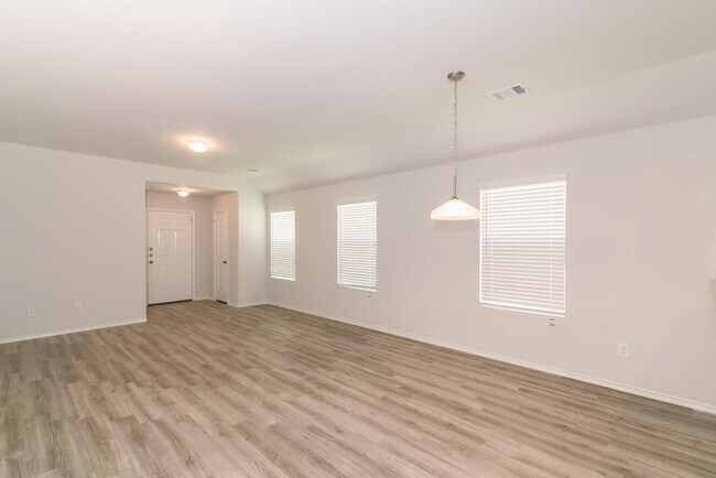 Foto del edificio - 8702 J C Oaks Cir
