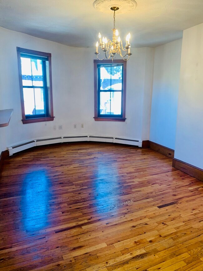 Building Photo - 89 E Brookline St