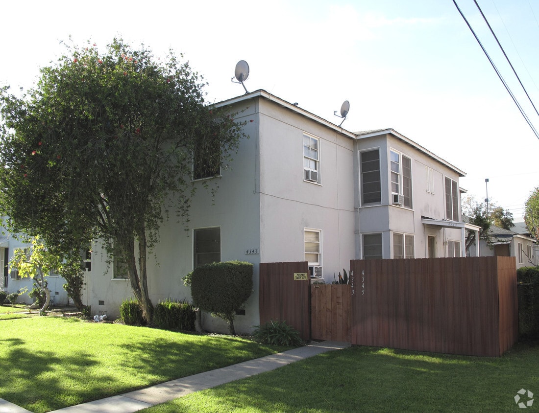 Primary Photo - 4343 Elm Ave