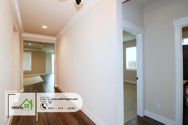 Foto del edificio - 4122  Haleakala Ave.  Landscaping Included...