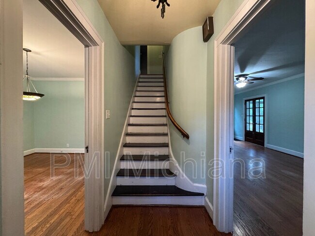 Foto del edificio - 1151 Hillcrest Rd