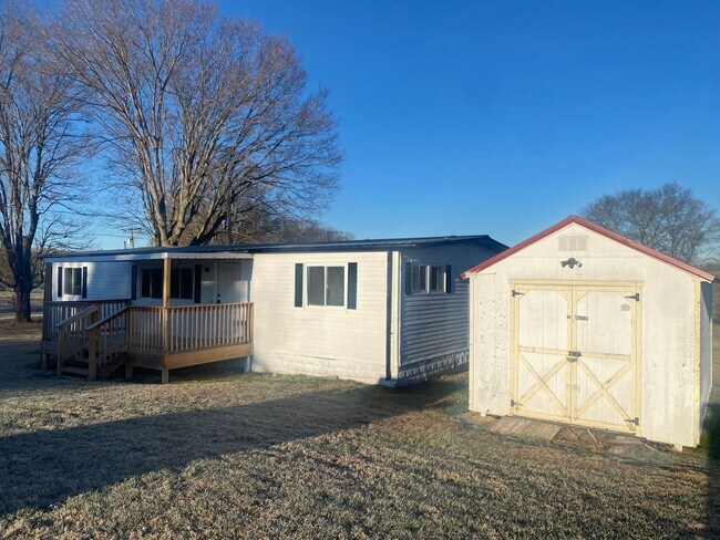Building Photo - 3 Bedroom, 2 Bath Home located in Chuckey, TN