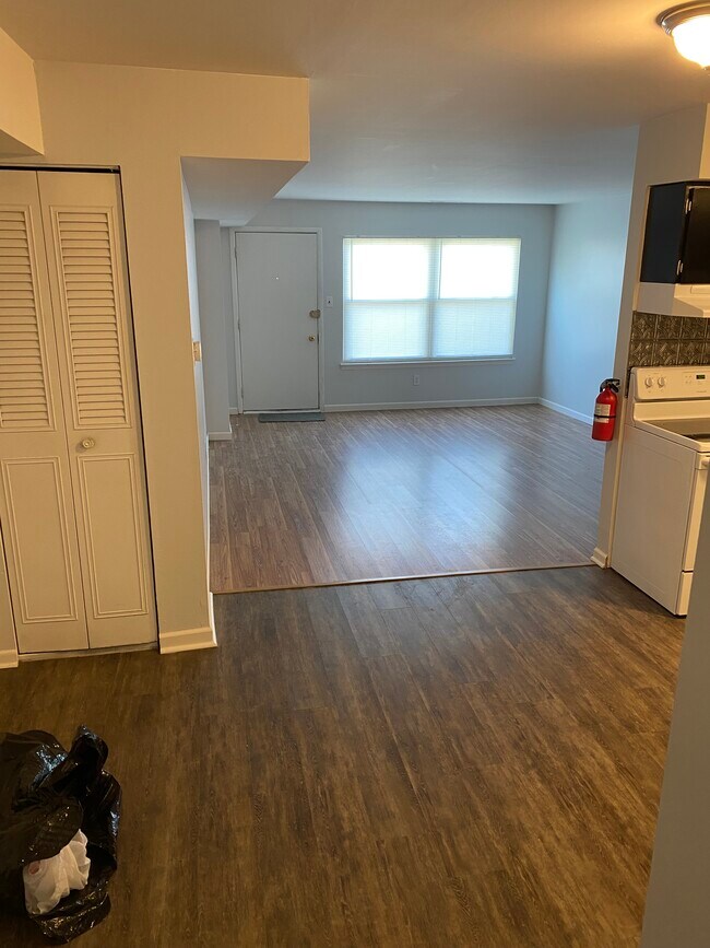 Foto del edificio - 705 Winding Way