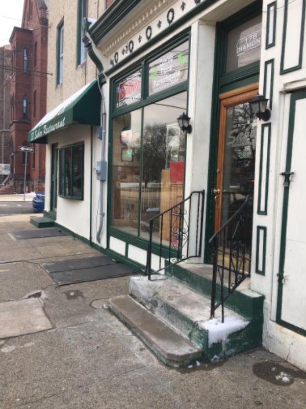 Building Photo - 182 Diamond St