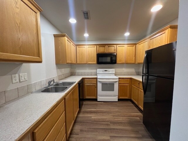 Foto del edificio - 3 bed Condo in Central Meridian!