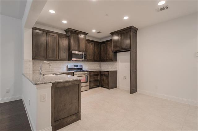 Foto del edificio - 3708 Lantern Ln