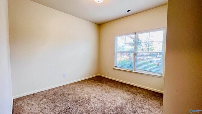 Foto del edificio - 833 River Landing Blvd SW