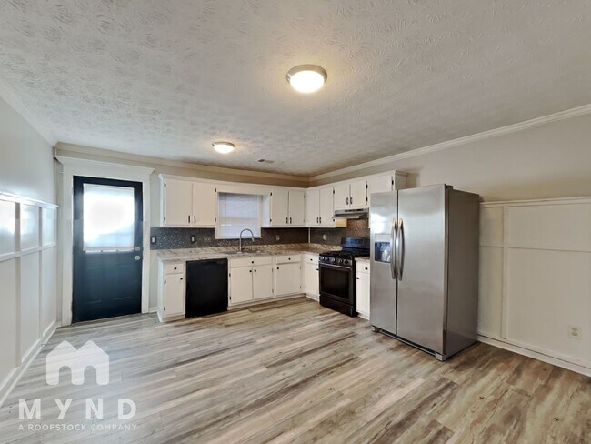 Building Photo - 5801 Meadowview Rd