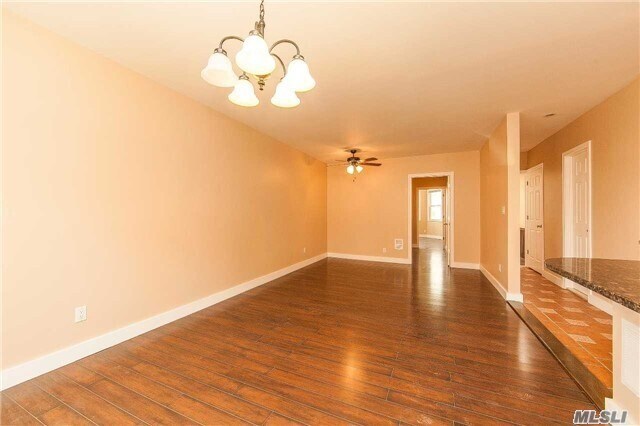 Building Photo - 64-37 65th Ln