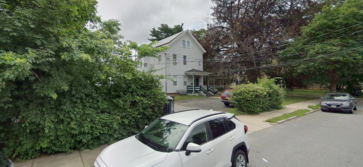 37 Clinton St, Framingham, MA 01702 Townhome Rentals in Framingham MA