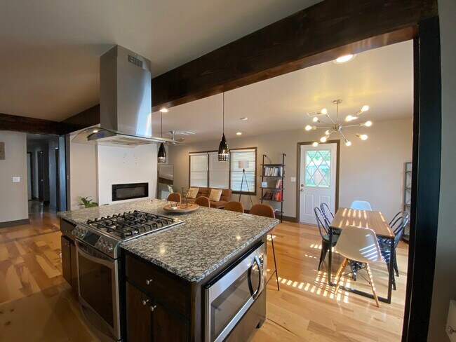 Foto del edificio - 4710 E 46th St