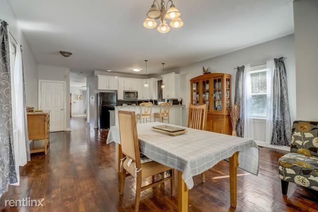 Building Photo - 3 br, 2 bath House - 232 Tennessee Avenue SW