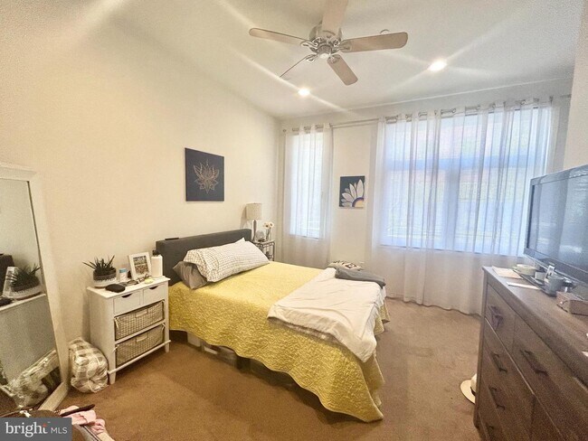 Foto del edificio - 845 N 19th St