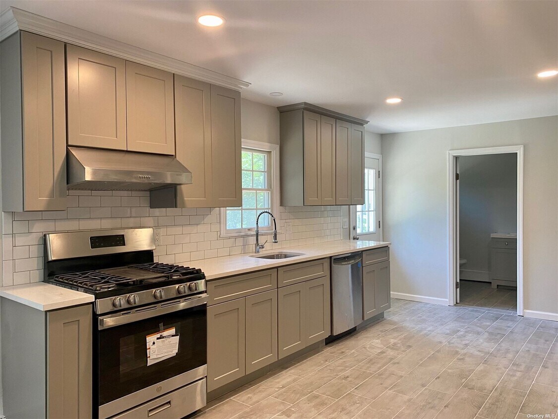 58 Propose Rd, Shirley, NY 11967 House Rental in Shirley, NY