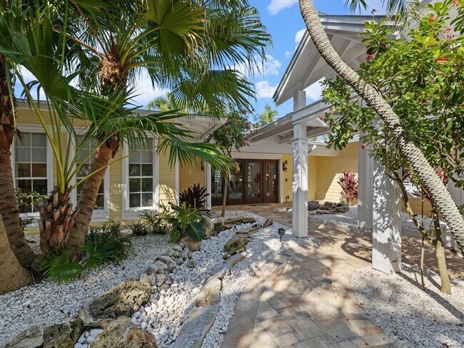 Building Photo - 1828 Venetian Point Dr