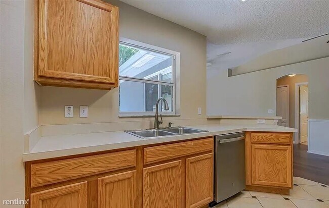 Building Photo - 3 br, 2 bath House - 1869 Umbrella Tree Dr...