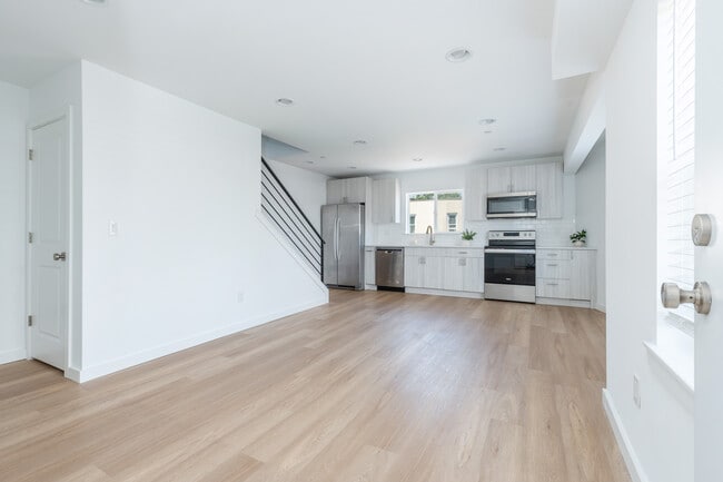 kitchen and dining area - 314 W Norris St