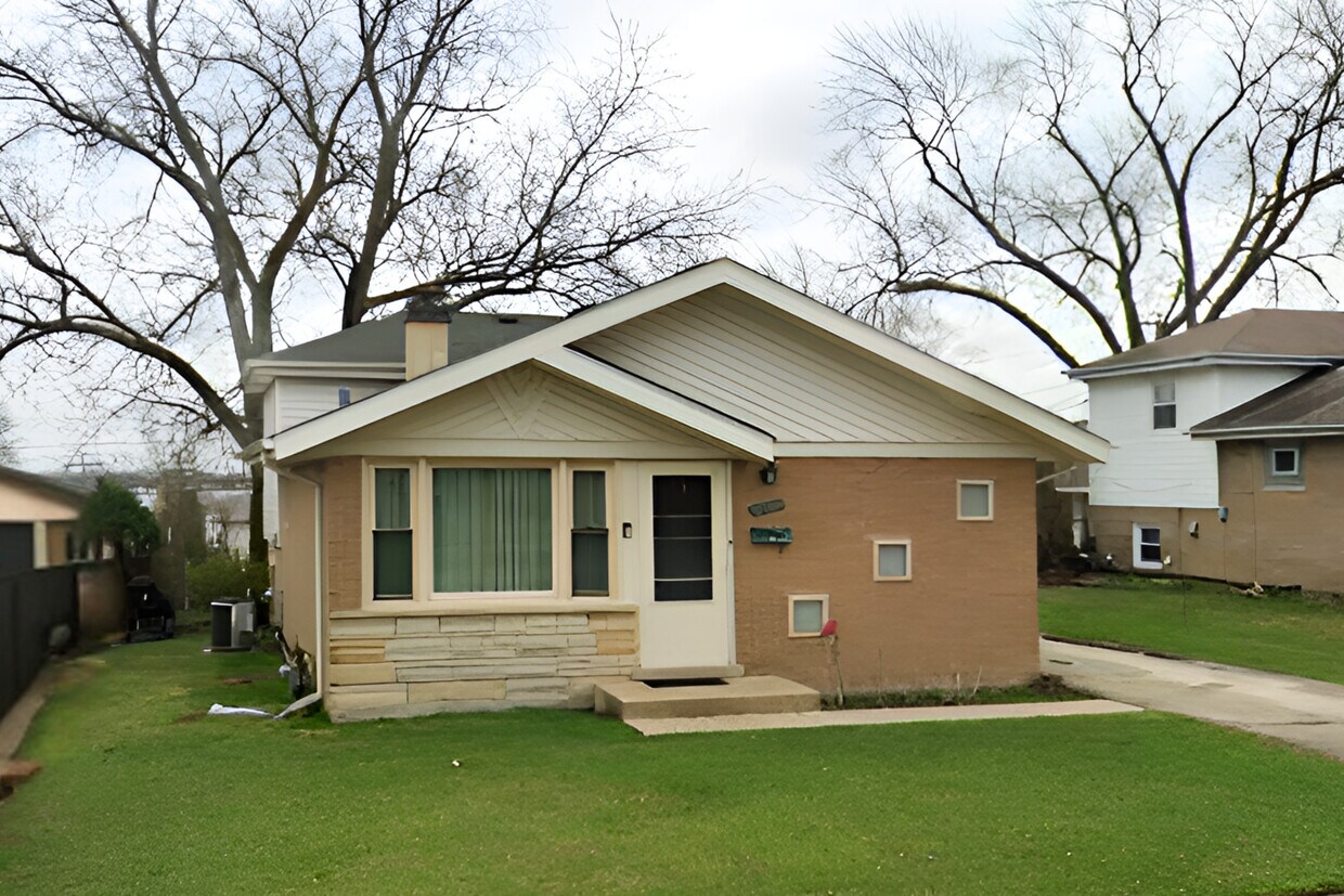 Foto del edificio - 12549 S Tripp Ave