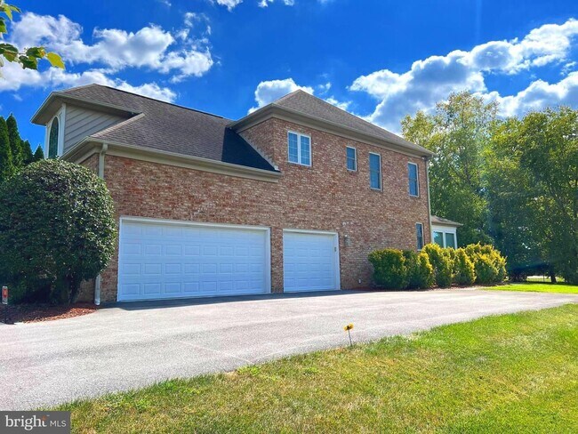 Foto del edificio - 11018 Shalom Ln