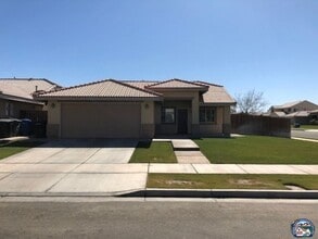 Building Photo - 363 Foxtrail Dr