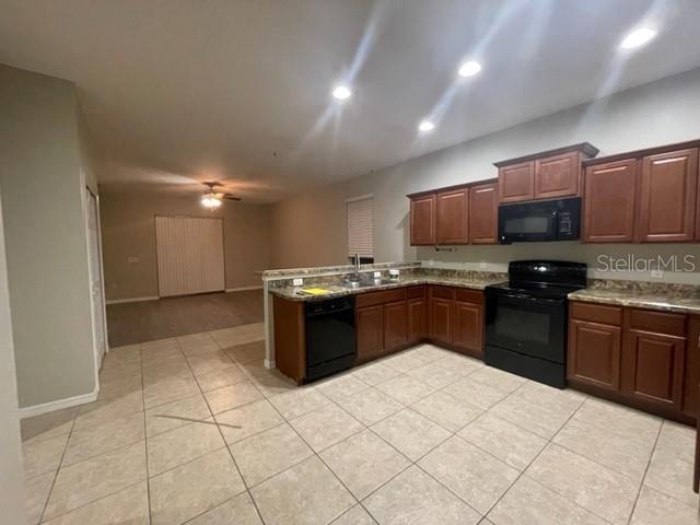 Foto del edificio - 5188 Krenson Woods Ct
