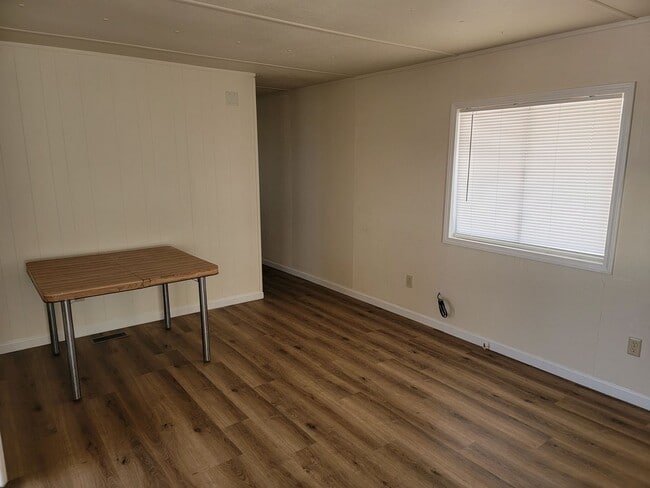 Building Photo - 2 Bedroom, 1 bath Mobile Fort Mohave