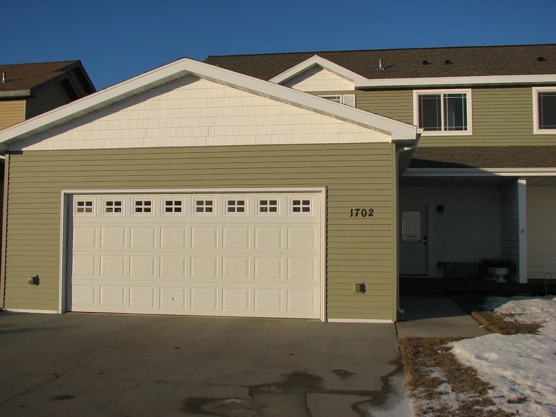 Primary Photo - House- NW