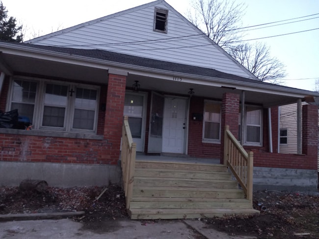 Building Photo - 1103 Jewell Ave