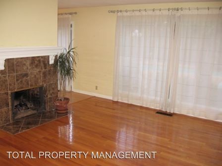 Foto del edificio - 3 br, 3 bath House - 5536 FERN DR