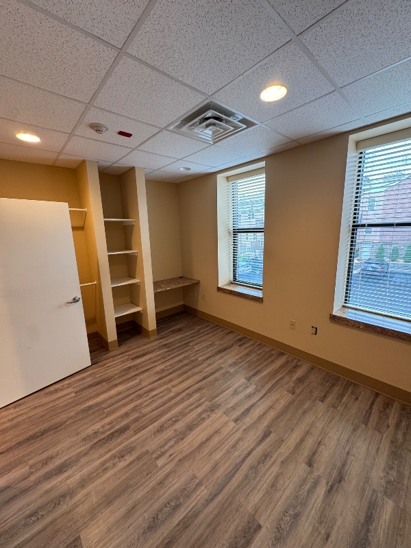 Building Photo - 102 E Otterman St