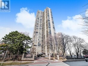 Building Photo - 2045-2045 Lake Shore Blvd W
