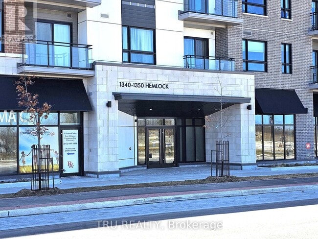 Building Photo - 1350 Hemlock Rd